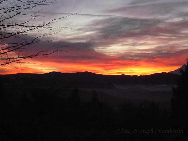 P1010913.jpg - Sunset behind Mt Hood